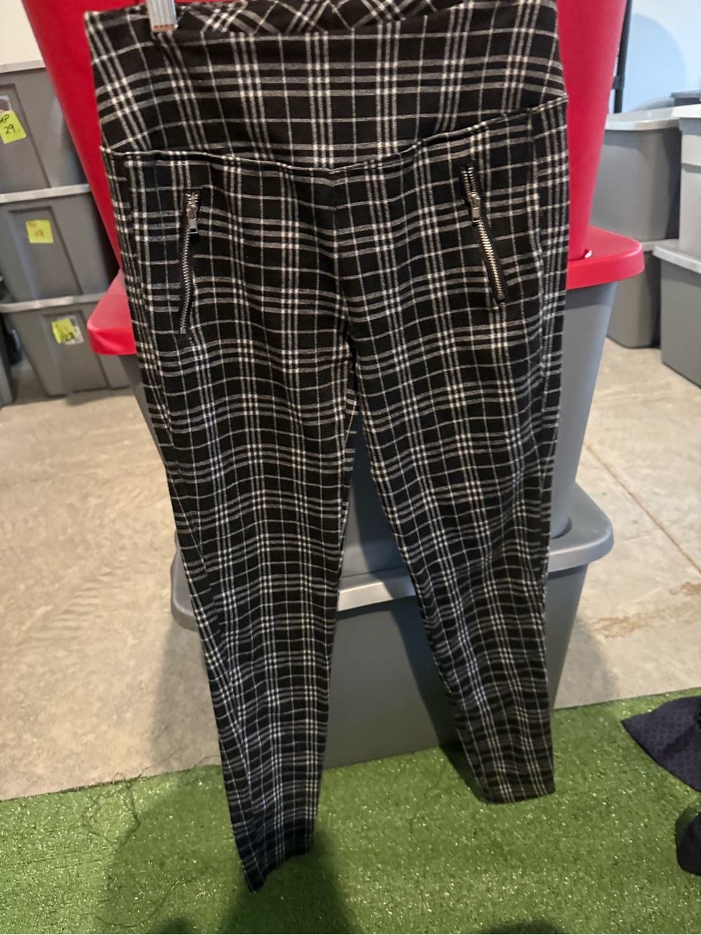 Black and White Plaid Men's Stretch Pants 101